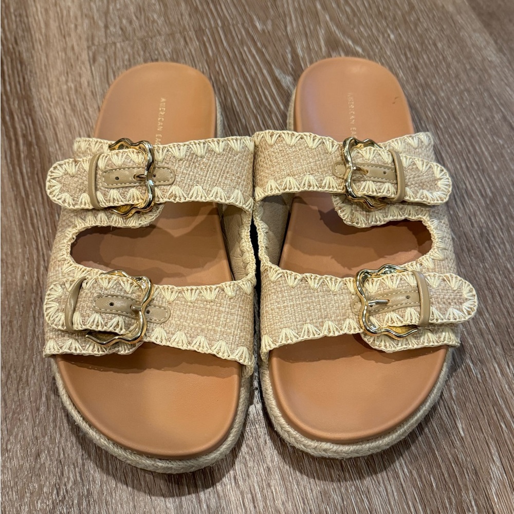 American Eagle Outfitters Tan Buckle Sandals